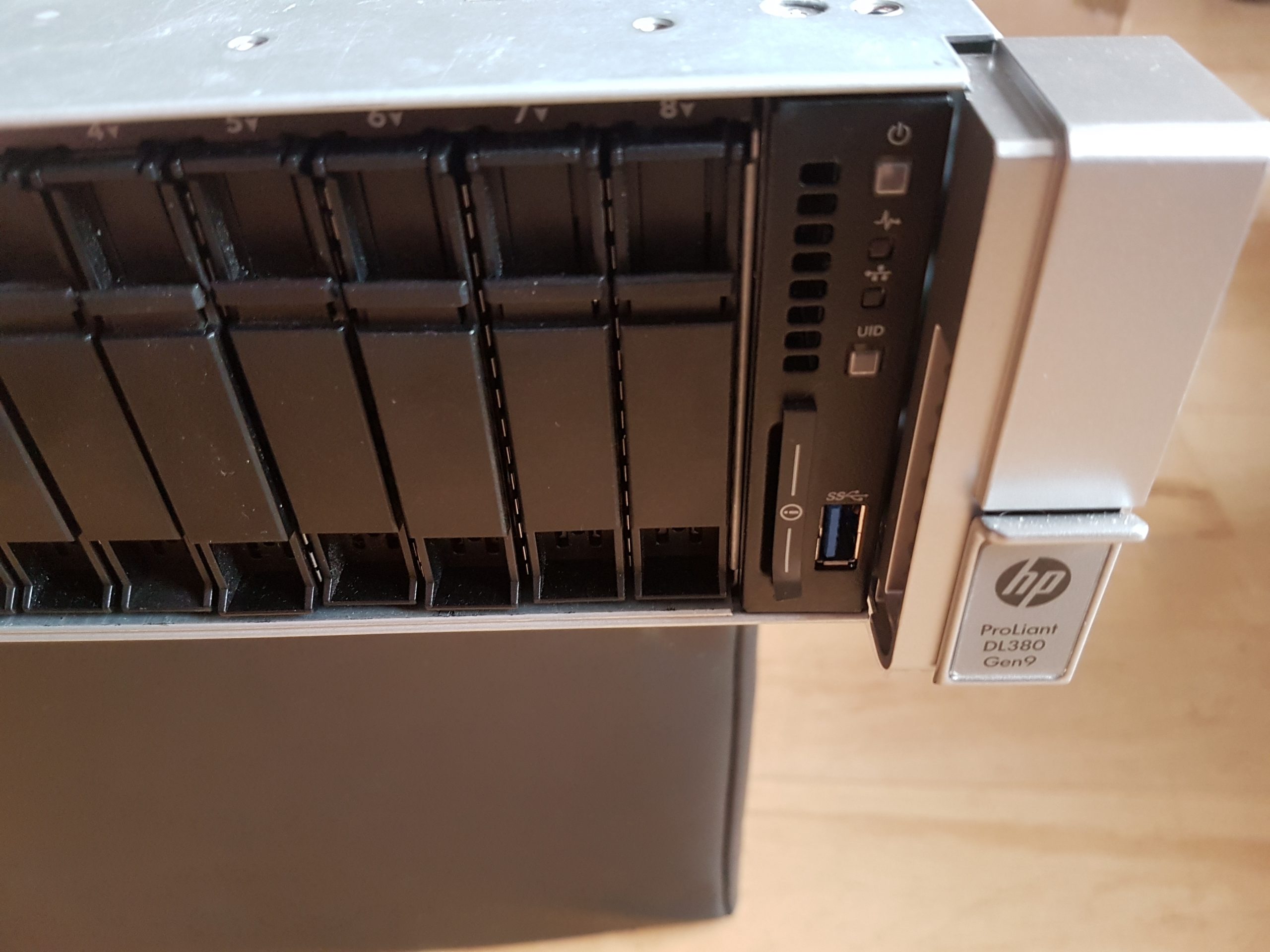 20170817_193423 HP DL380 G9