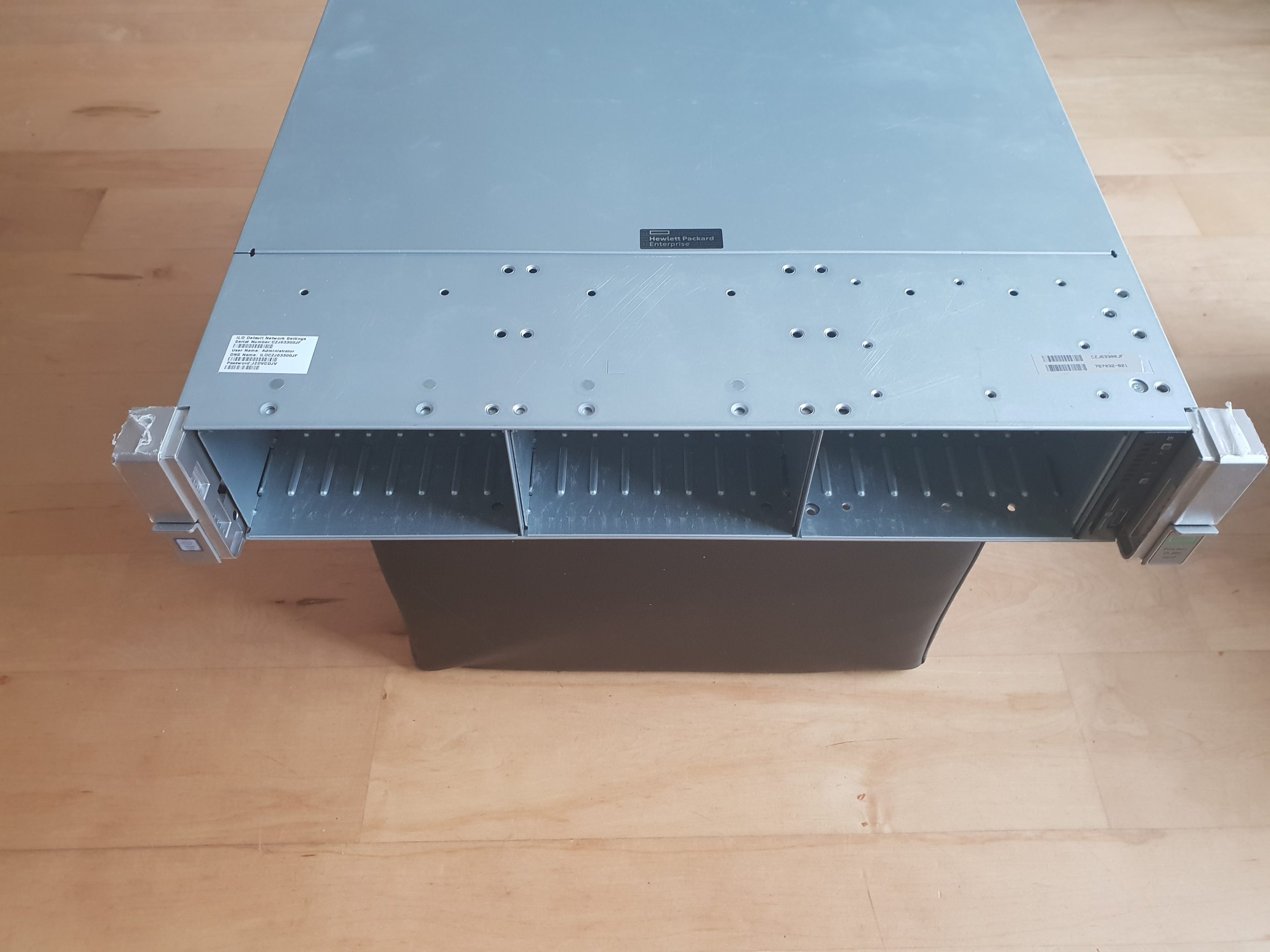 DL380 G9 24SFF Front DL380 G9 24SFF Front