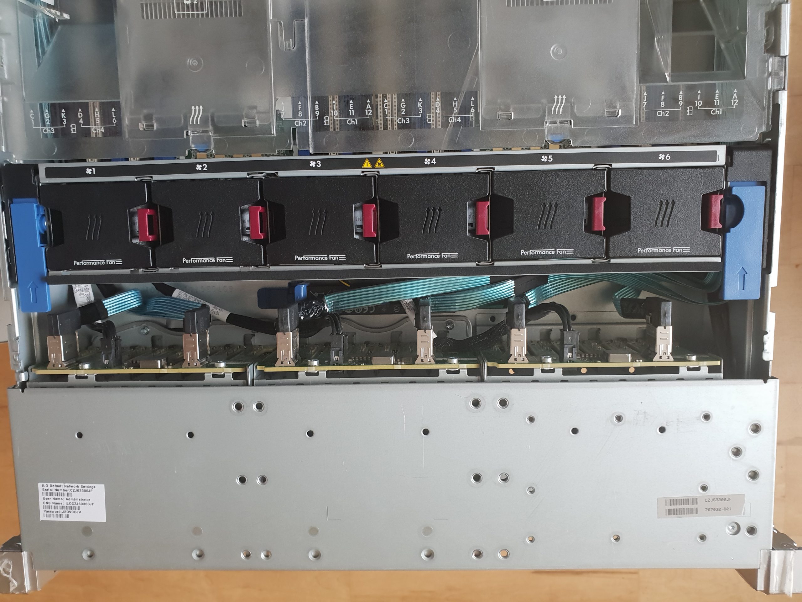 DL380 G9 24SFF inside DL380 G9 24SFF inside